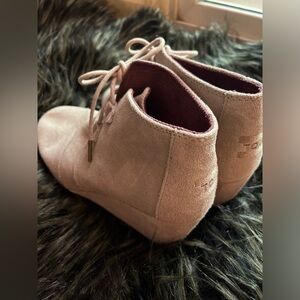 TOMS Kala Desert Taupe Suede Shoes